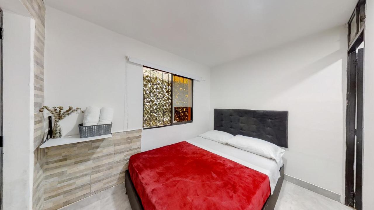 Providencia Hostel Habitaciones メデジン エクステリア 写真