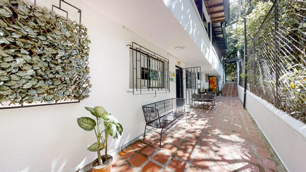 Providencia Hostel Habitaciones メデジン エクステリア 写真